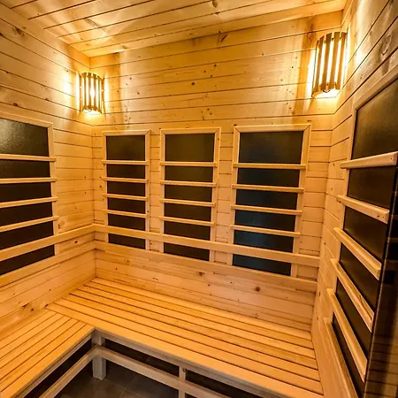 Hotel стоичковата къща гр. 2*